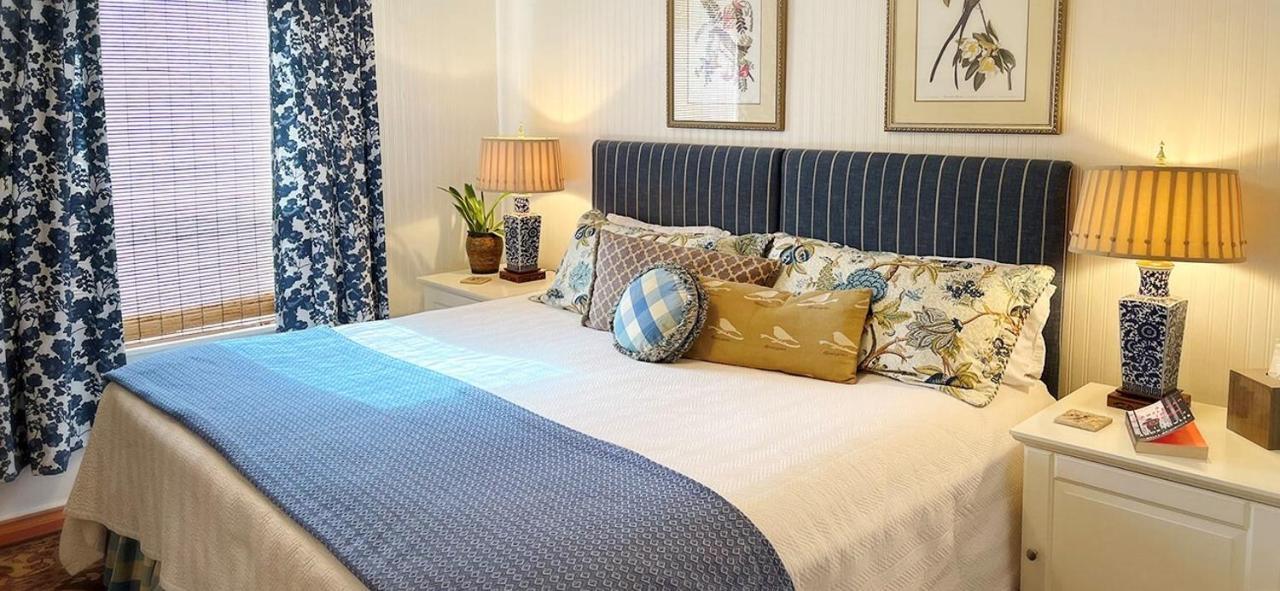 Fisher House Victoria Bed And Breakfast Стая снимка