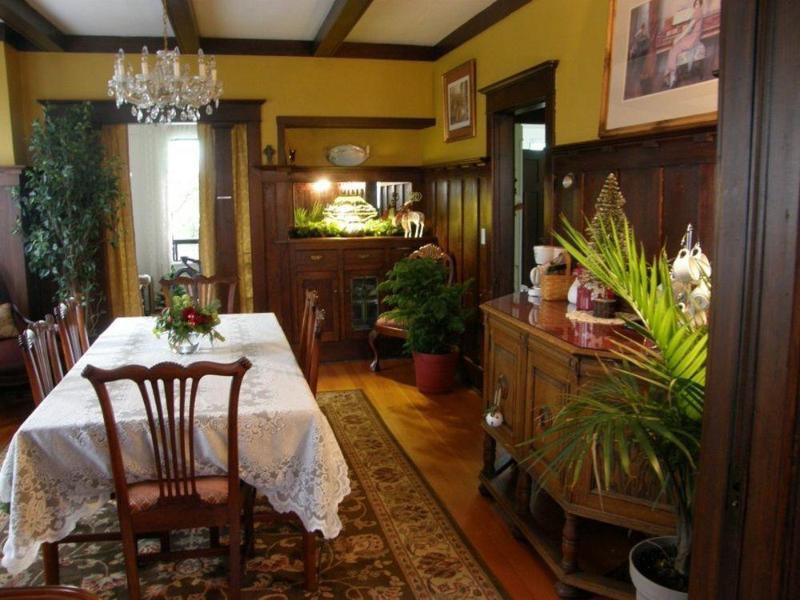 Fisher House Victoria Bed And Breakfast Екстериор снимка